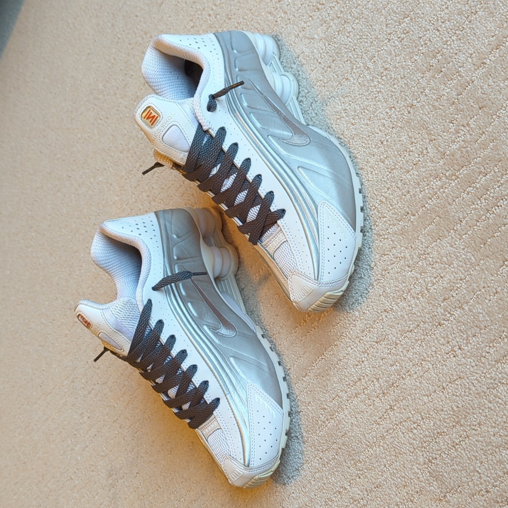 Nike Shox R4 - Picture 7 of 7